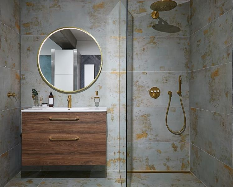 Dansani YOU Moon 90 rundt spejl m/lysstyring - B&oslash;rstet messing