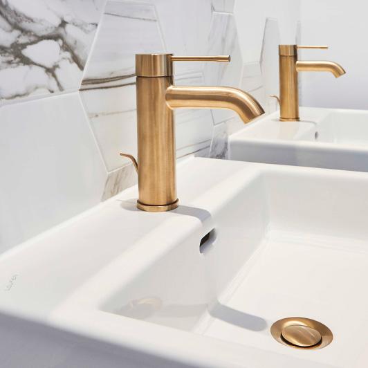 Grohe Essence New håndvaskarmatur m/bundventil - Børstet cool sunrise Grohe Essence New håndvaskarmatur m/bundventil - Børstet cool sunrise