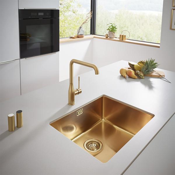 Grohe K700U rustfri st&aring;lvask inkl. Grohe Essence New k&oslash;kkenarmatur m/udtr&aelig;k - B&oslash;rstet cool sunrise