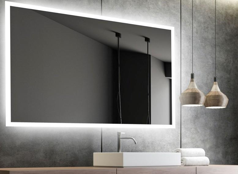 Mie firkantet spejl m/integreret LED lys, backlight og varme - 80 cm Mie firkantet spejl m/integreret LED lys, backlight og varme - 80 cm